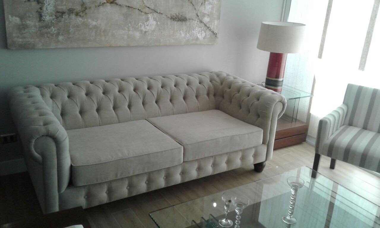 09.- SOFA CAPITONE